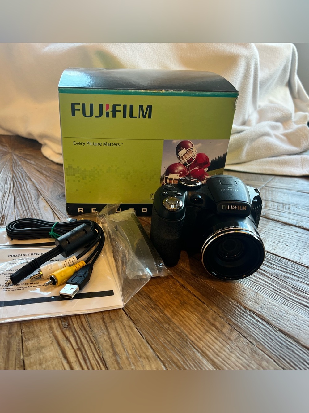 Fujifilm Black Digital Camera with Box and Cables